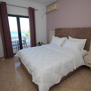 Camera con letto king size